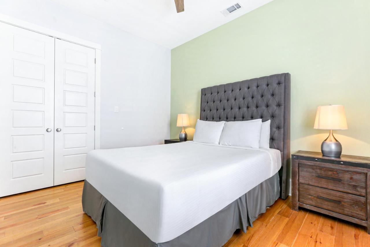 Hosteeva Amazing 4 Bedroom Modern Condo With Balcony Near Frnch Quarter Новый Орлеан Экстерьер фото